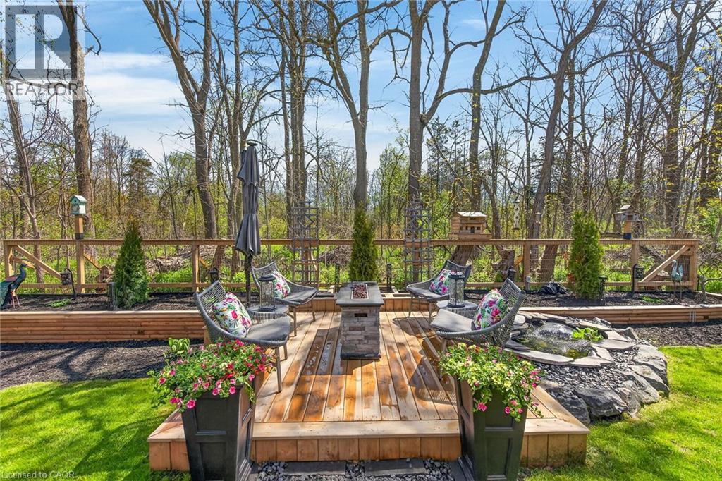 18 ANGLER Avenue - 45