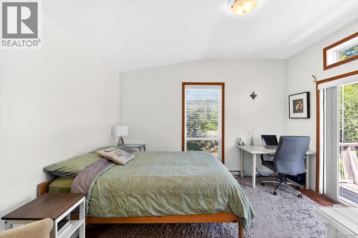 9589 Comox Trail - 16