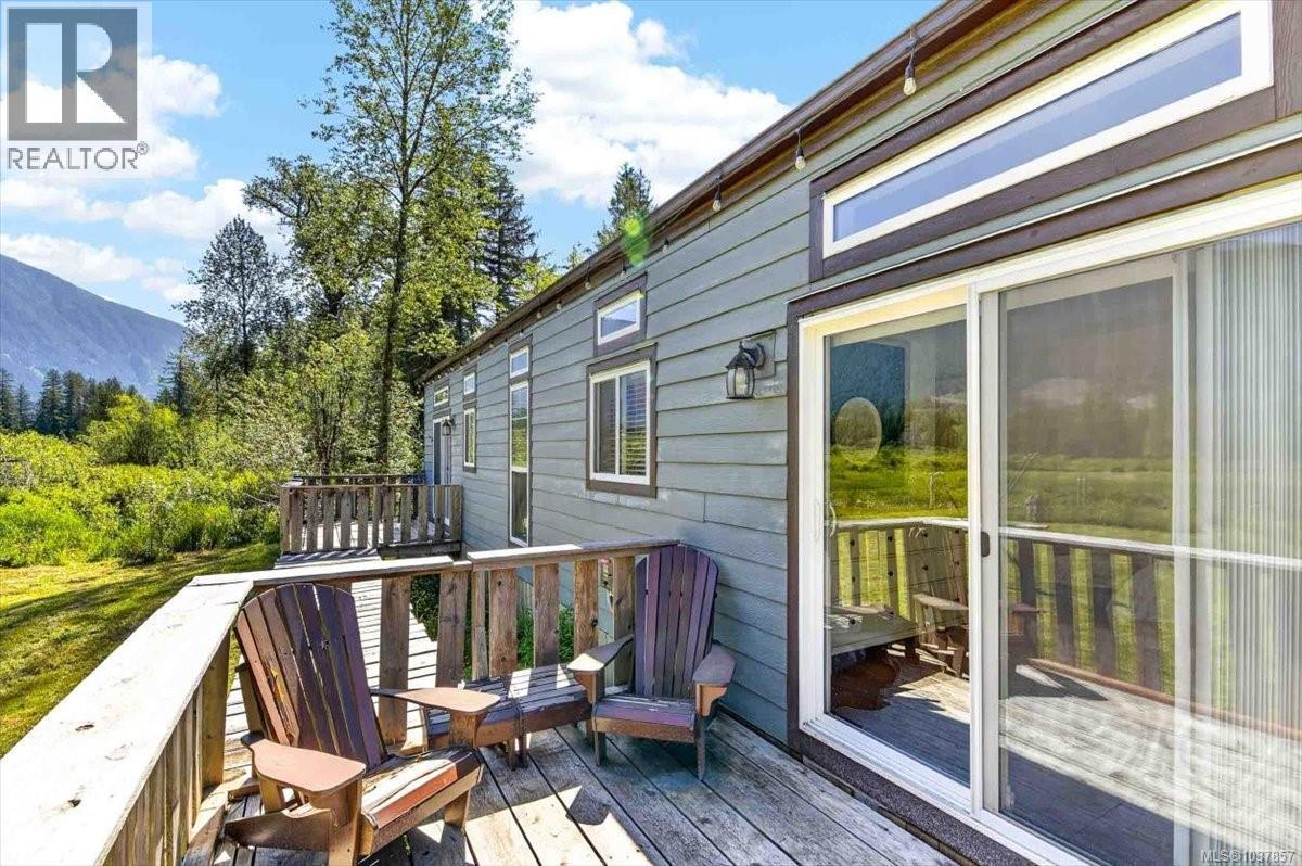 9589 Comox Trail - 25