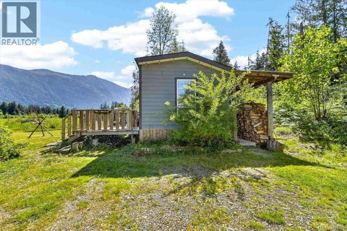 9589 Comox Trail - 38