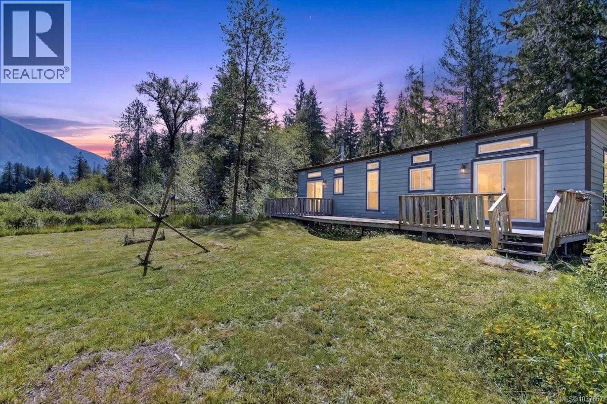 9589 Comox Trail - 39