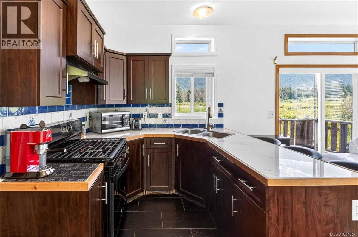 9589 Comox Trail, Port Alberni