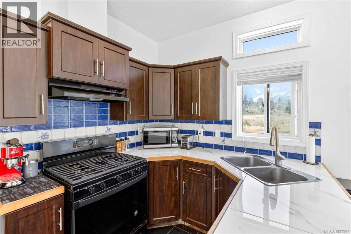 9589 Comox Trail, Port Alberni