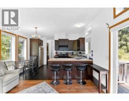 9589 Comox Trail, Port Alberni, BC V9Y8N8 Photo 10