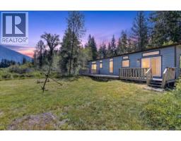 9589 Comox Trail, Port Alberni, BC V9Y8N8 Photo 39