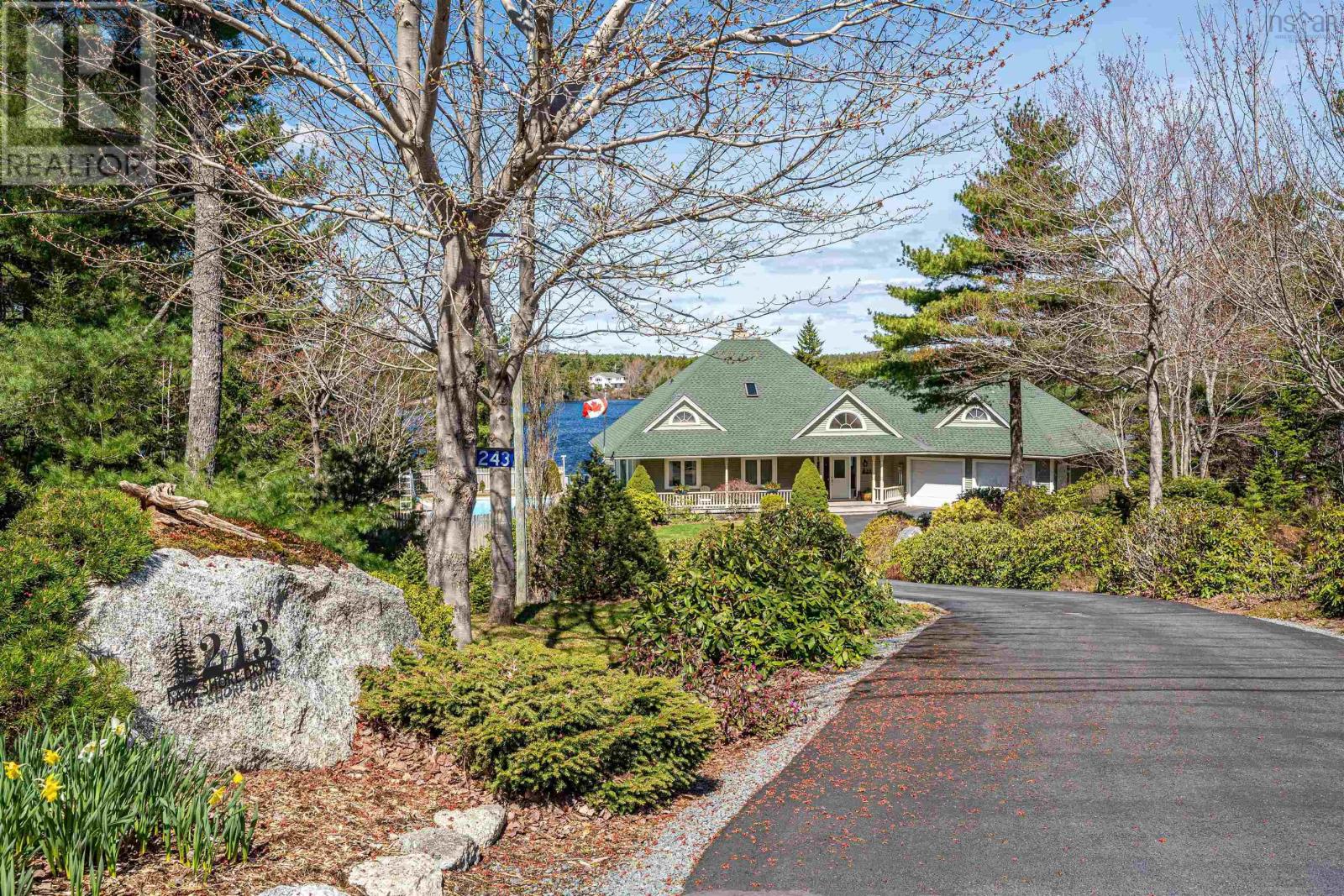 243 Lakeshore Drive - 37