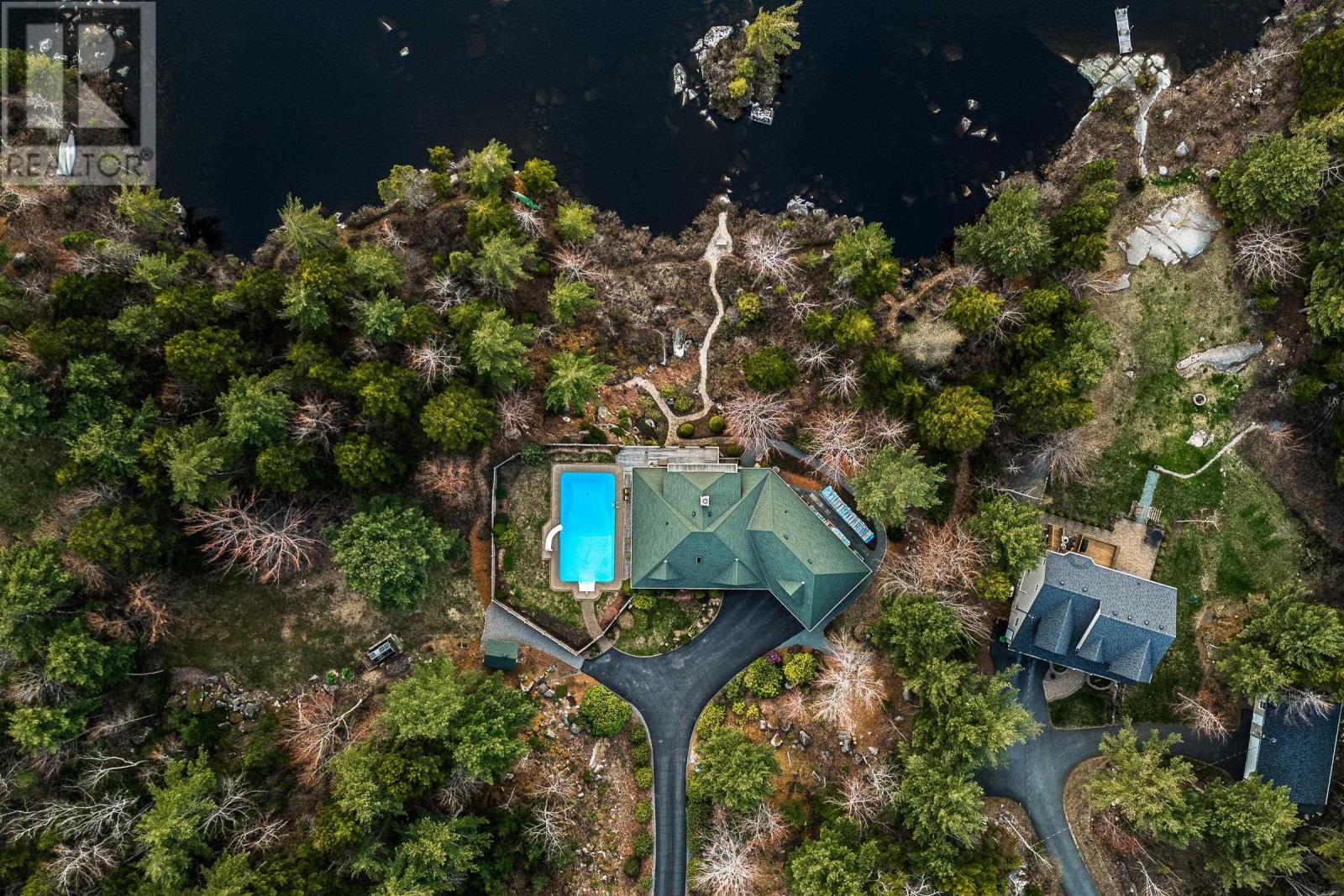 243 Lakeshore Drive - 48