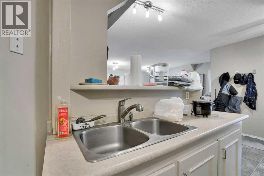 170 Citadel Gardens NW - 33