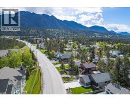 4764 Forsters Landing Road, Radium Hot Springs, BC V0A1M0 Photo 45