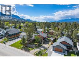 4764 Forsters Landing Road, Radium Hot Springs, BC V0A1M0 Photo 44