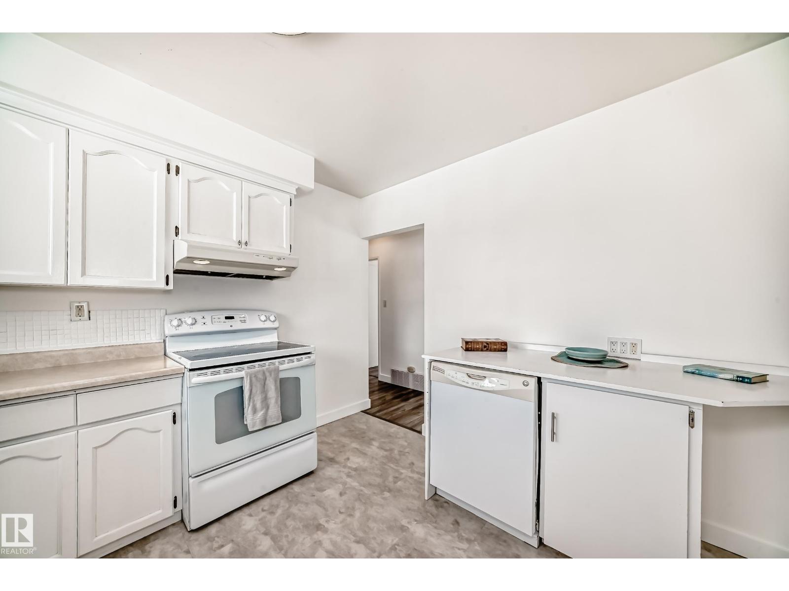 12824 134 AV NW - Image 3