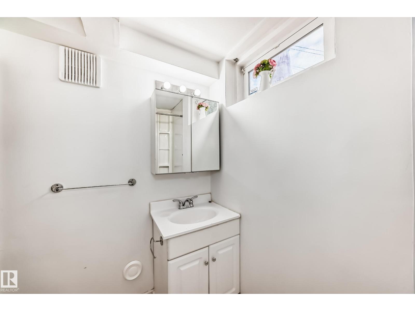 12824 134 AV NW - 17