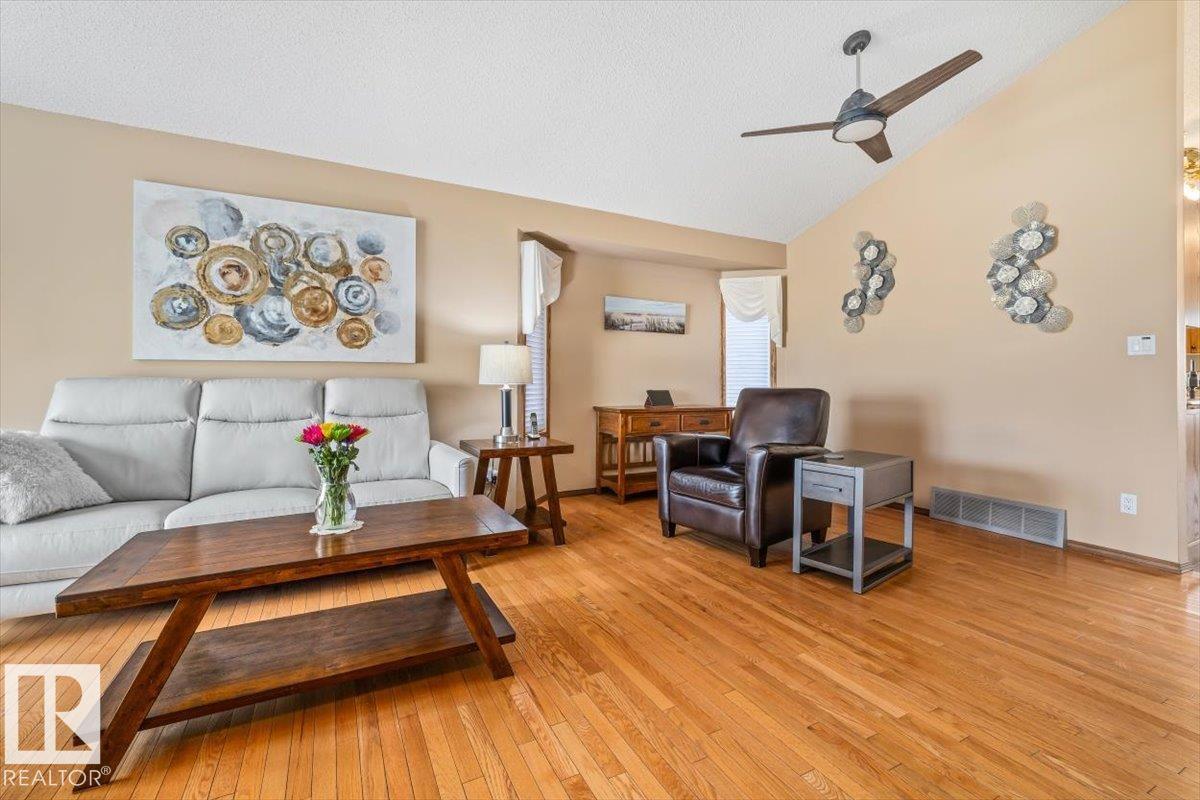 5611 152B AV NW - 6