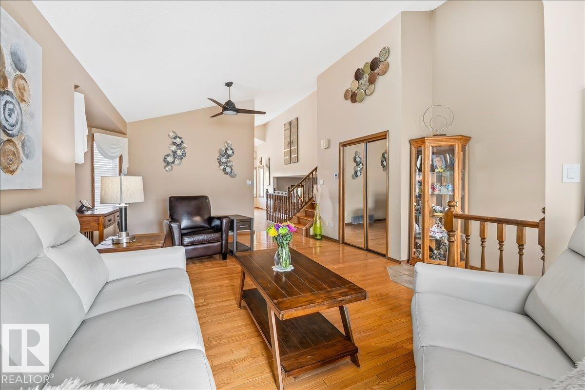 5611 152B AV NW - 7
