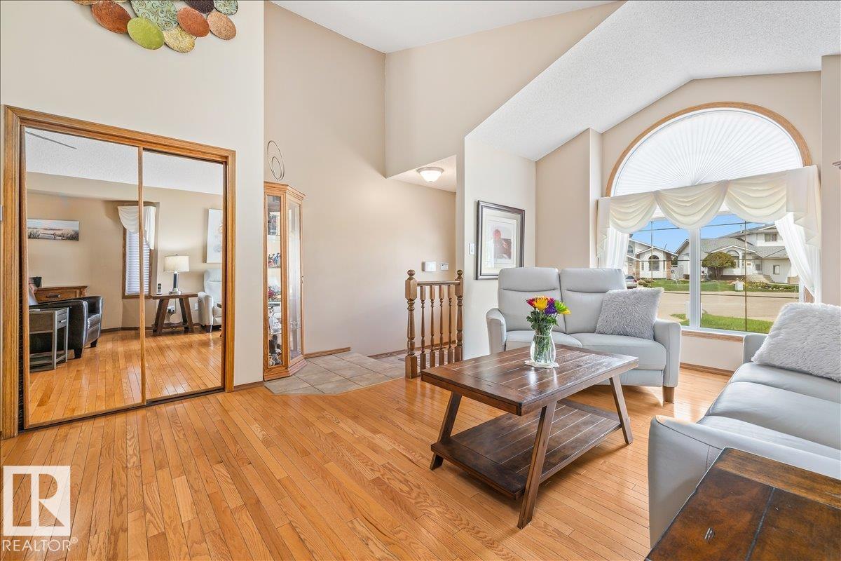 5611 152B AV NW - 8