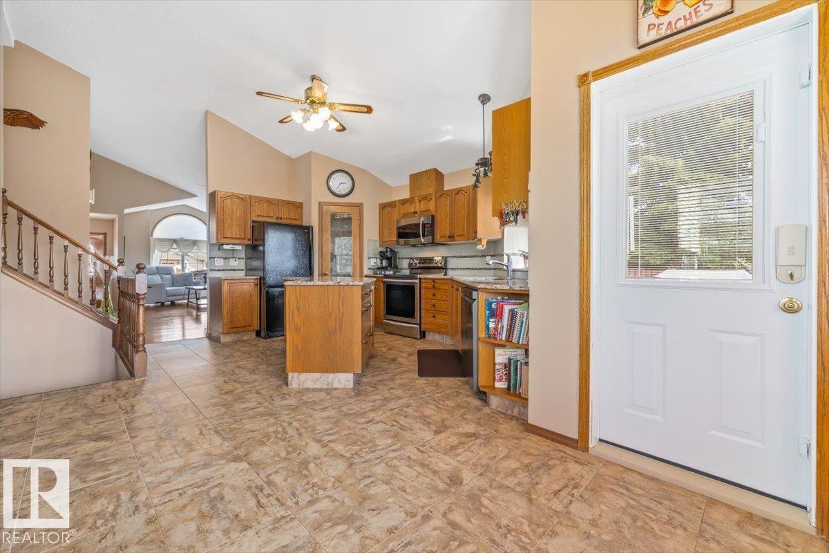 5611 152B AV NW - 23