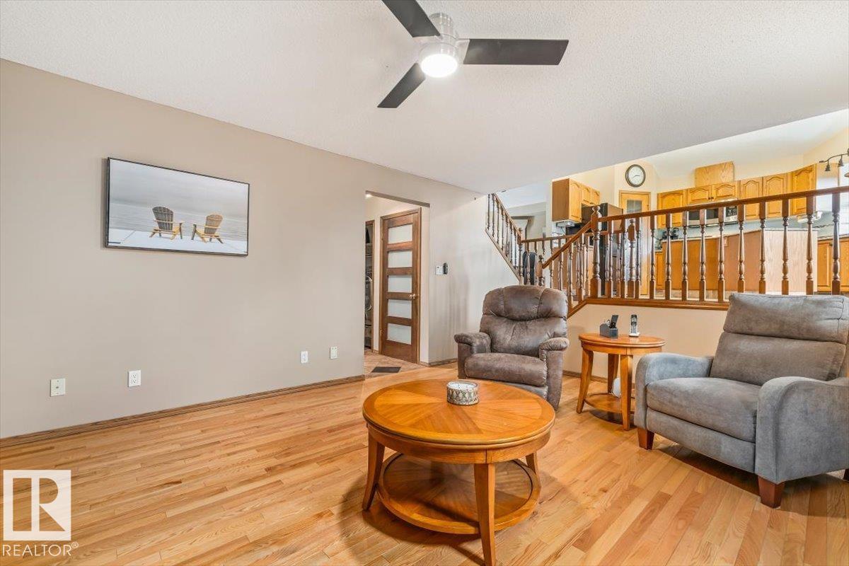 5611 152B AV NW - 26
