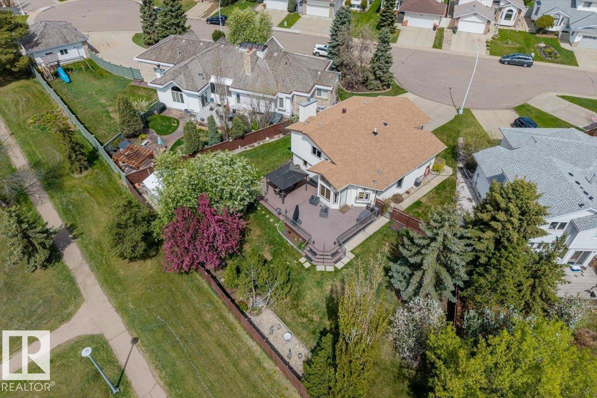 5611 152B AV NW - 50