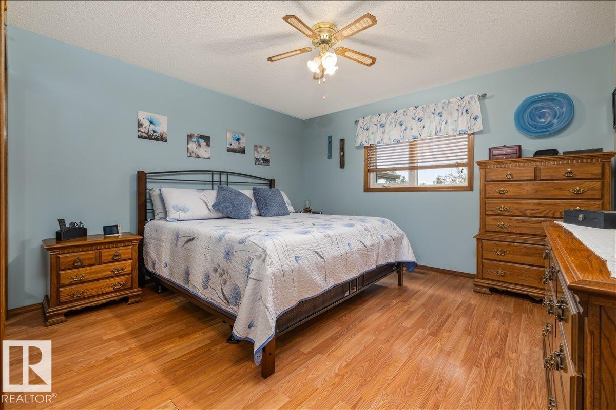 5611 152B AV NW - 13