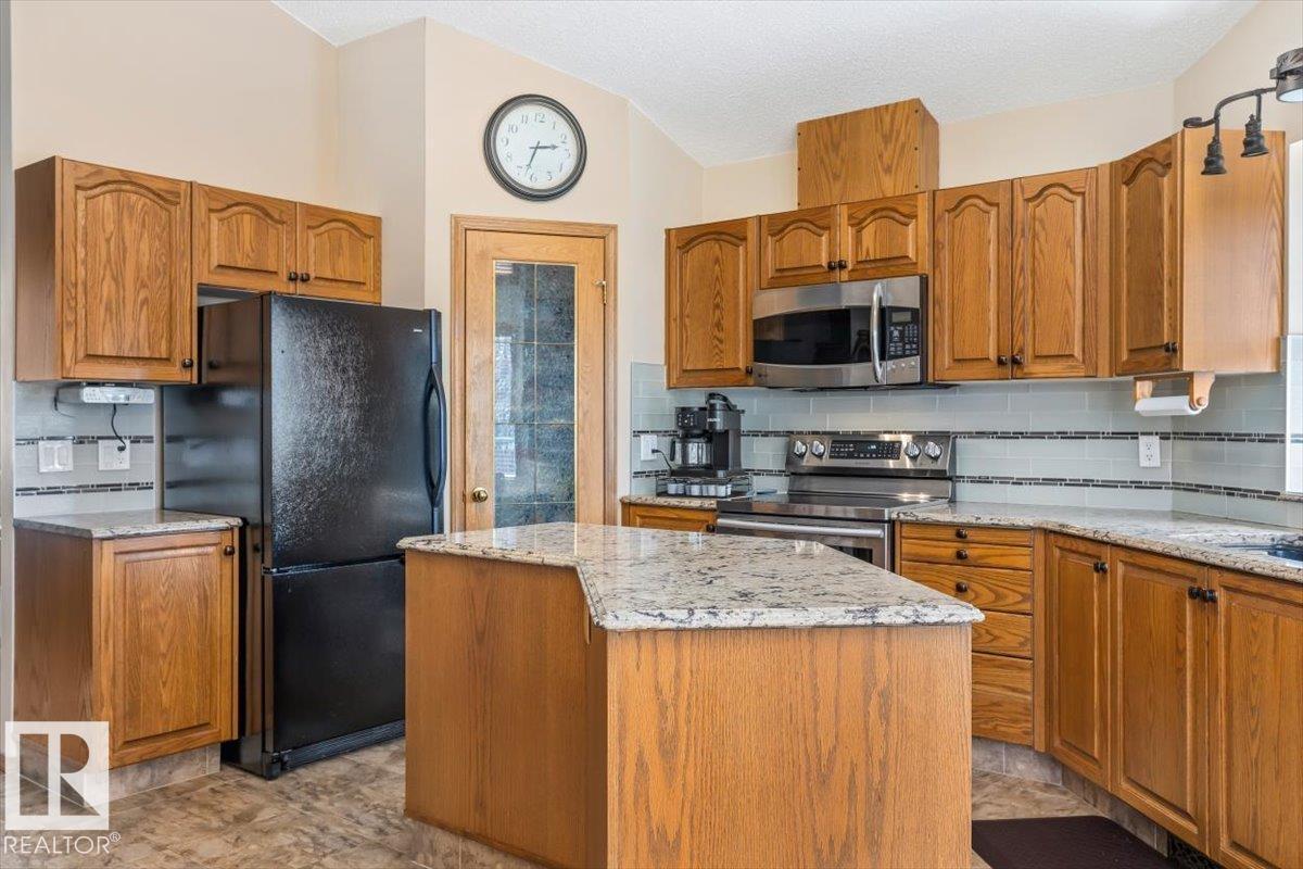 5611 152B AV NW - 19