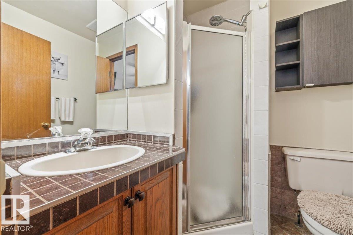 5611 152B AV NW - 16