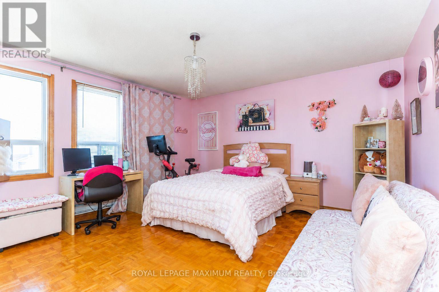 157 MISTY MEADOW DRIVE - 23