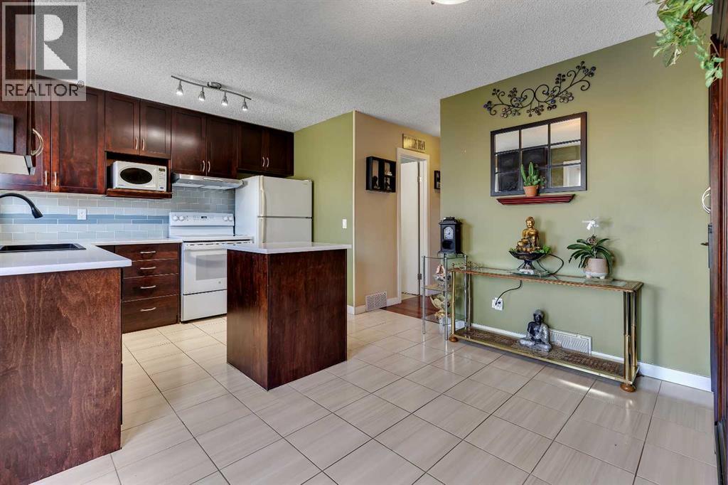 4811 60 Street NE - 16