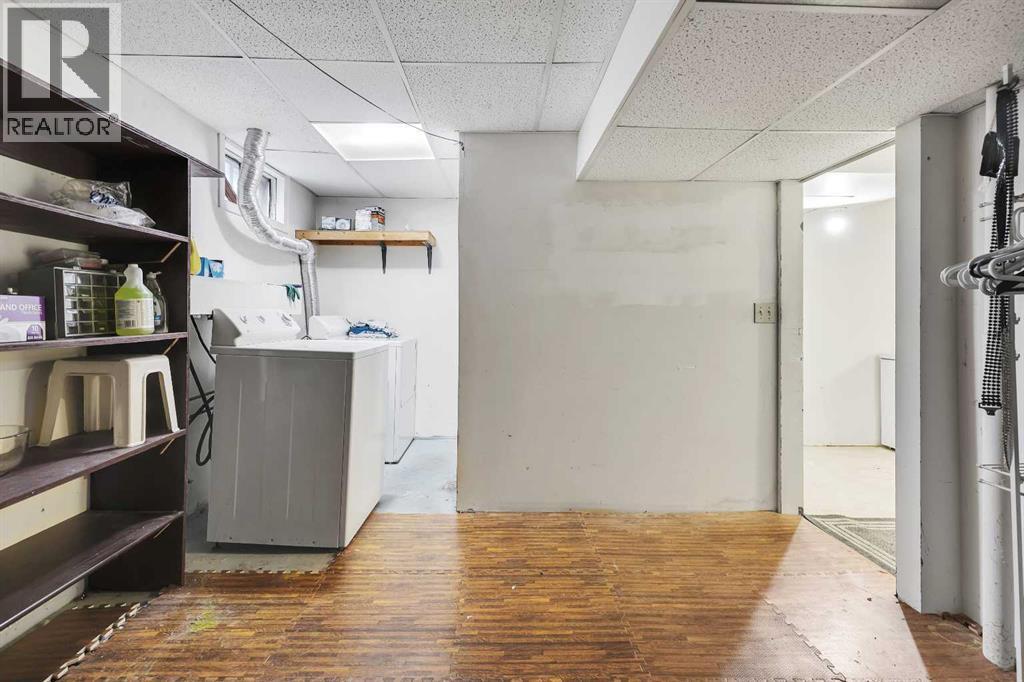 4811 60 Street NE - 42