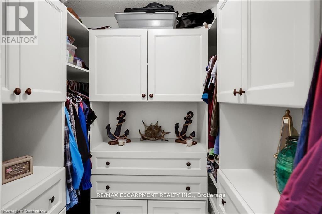 975 FOSS ROAD - 26