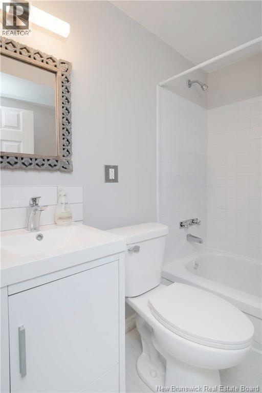 256 West Lane - 21