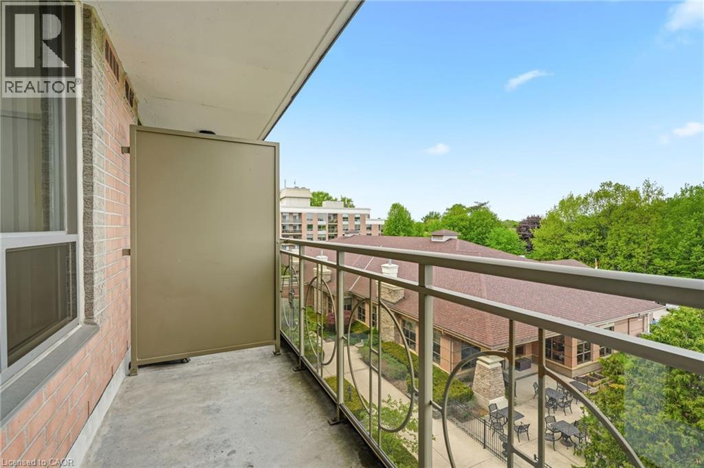 #1415 100 BURLOAK Drive - 27