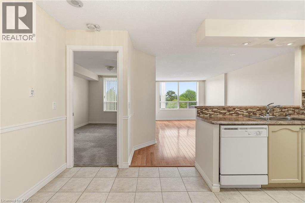 #1415 100 BURLOAK Drive - 5