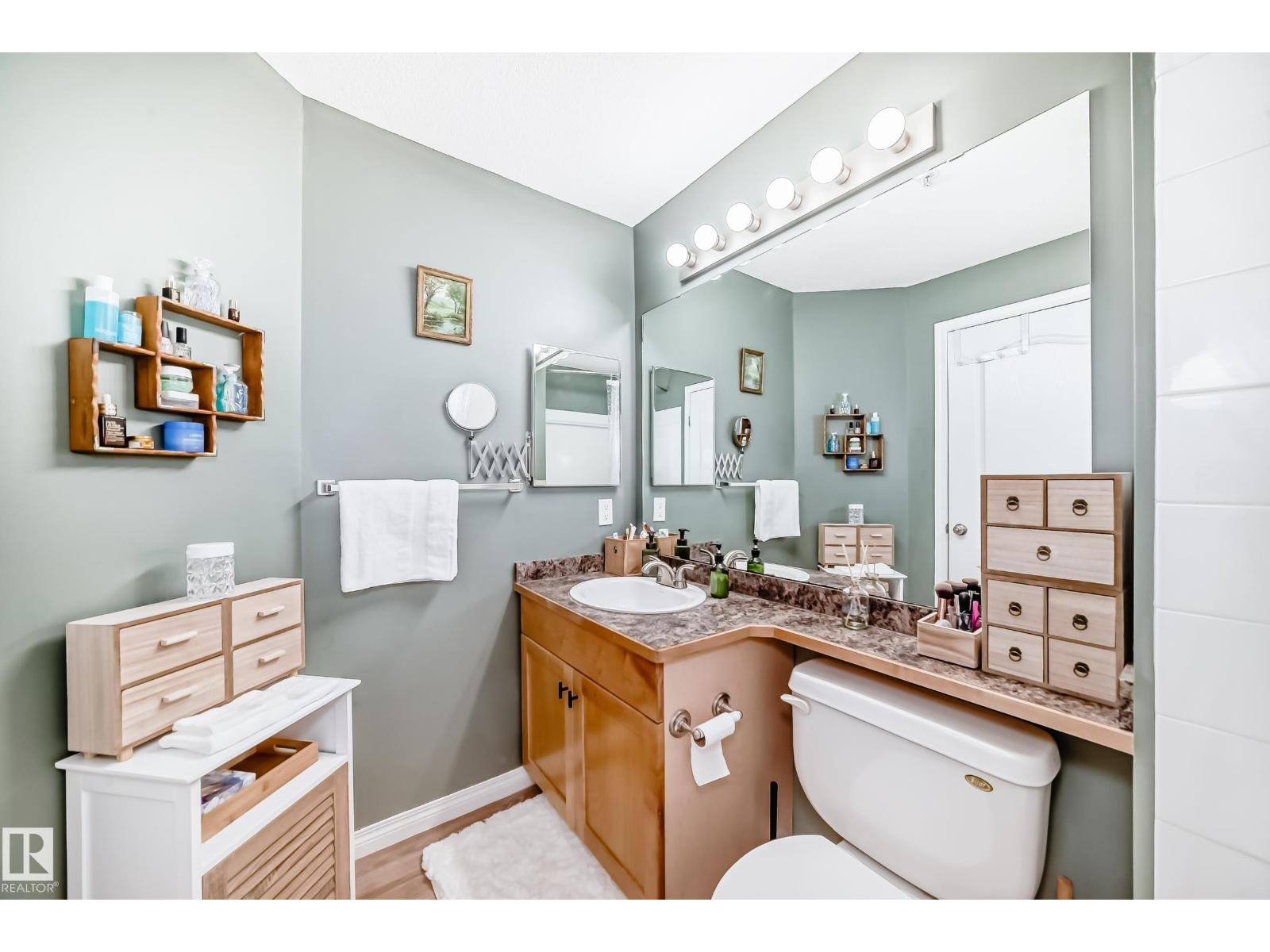 #205 5340 199 ST NW - 24