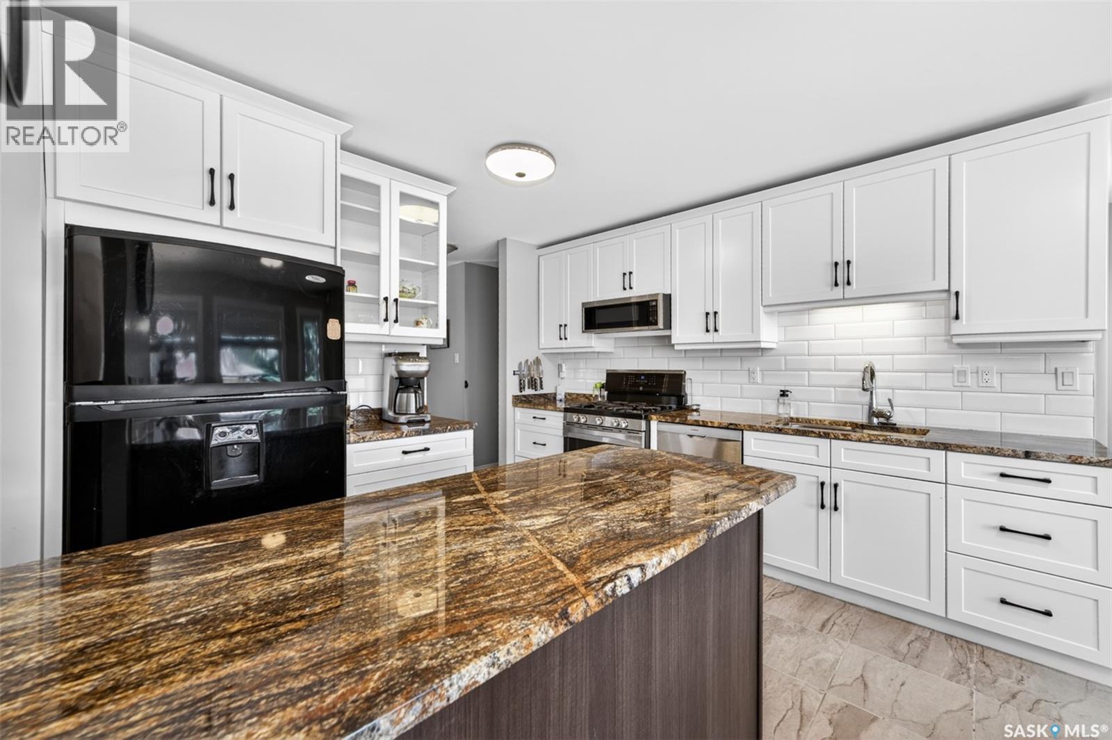2106 Styles CRESCENT - 20