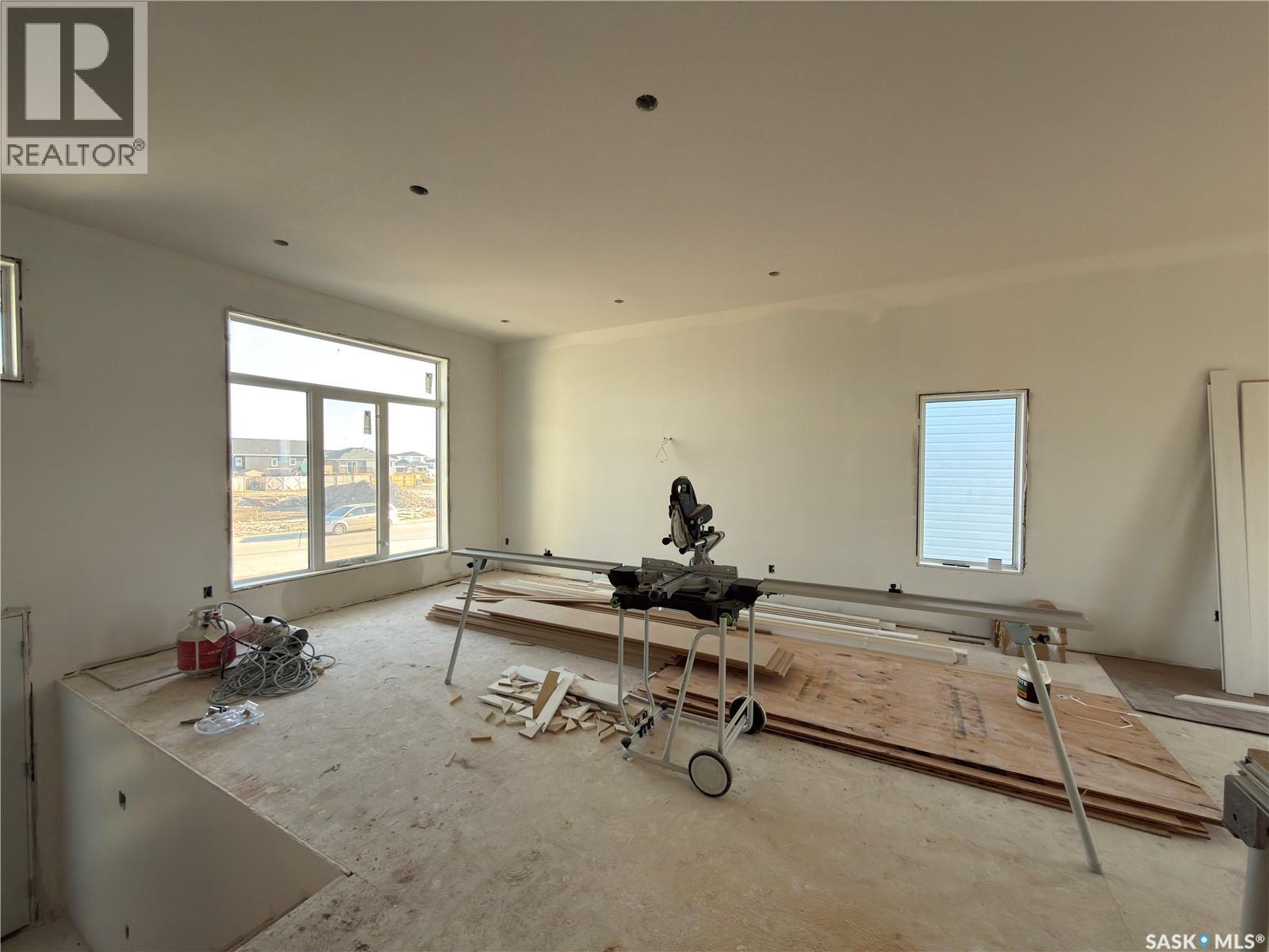 812 Ballesteros CRESCENT - Image 2