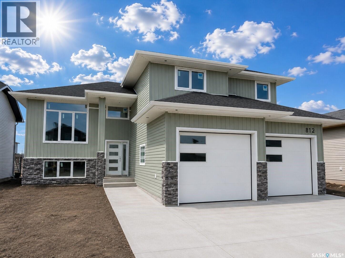 812 Ballesteros CRESCENT - 11