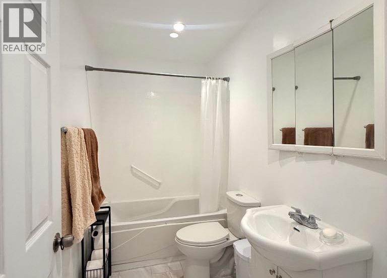 1426 Ashgrove Road S — photo 12