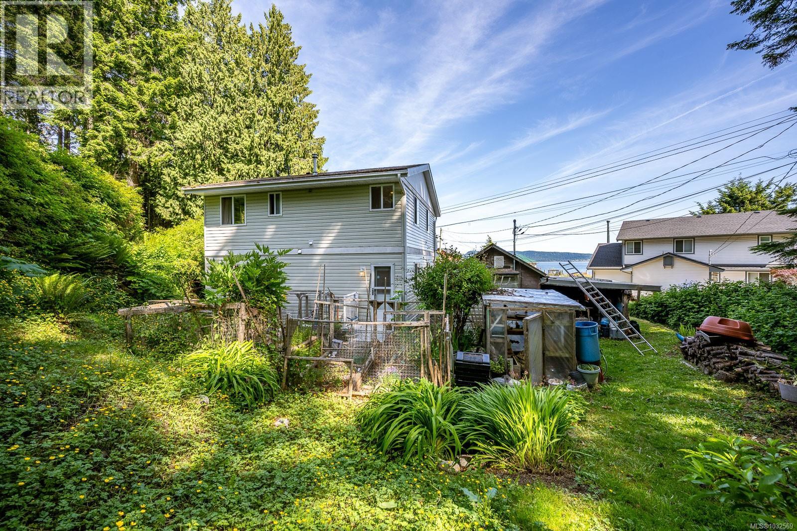 5 6919 Island Hwy W, Bowser