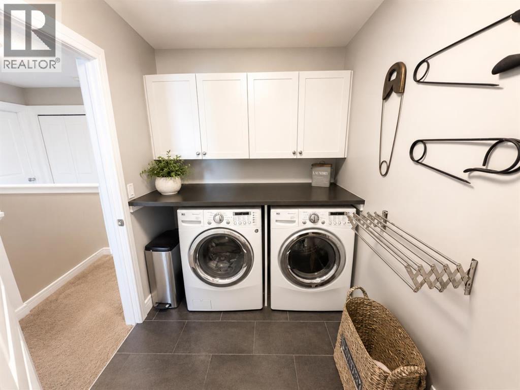 31 Kingston View SE - 39