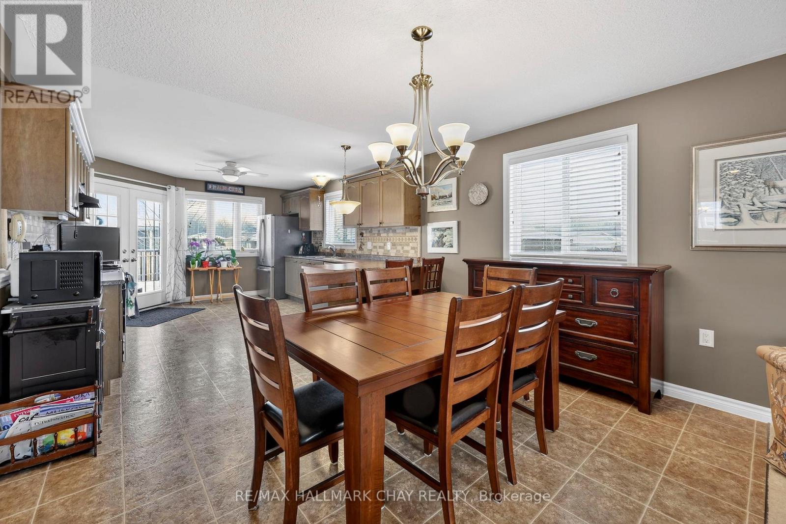 16 SHEPPARD DRIVE - 12