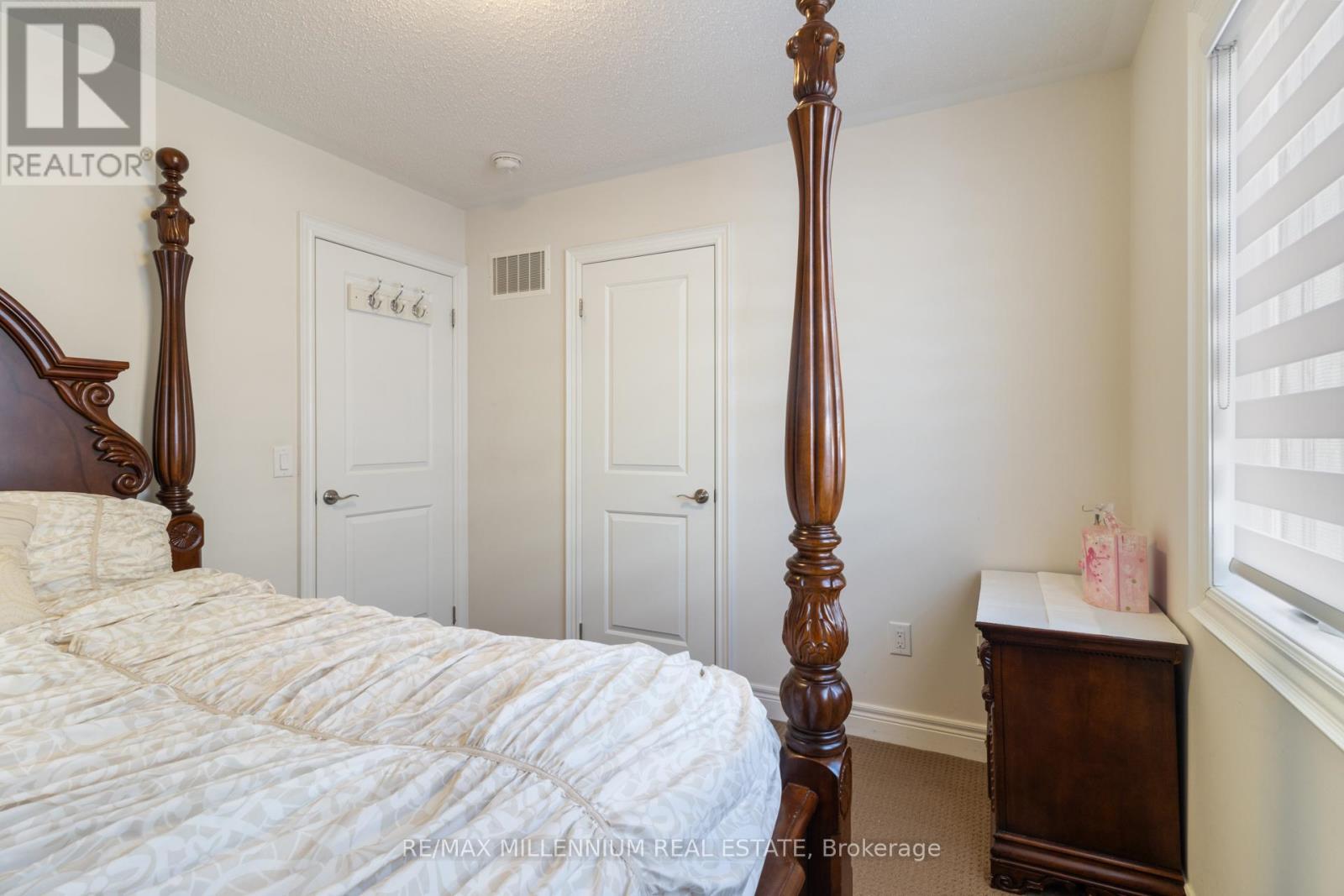 6 TRENTONIAN STREET - 35