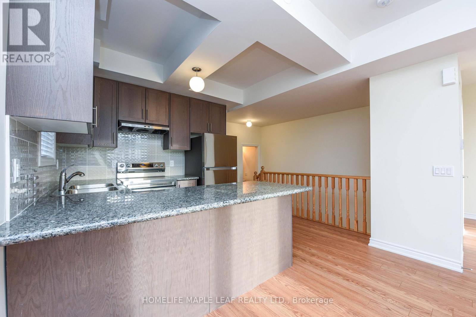 #206 30 HALLIFORD PLACE - 12