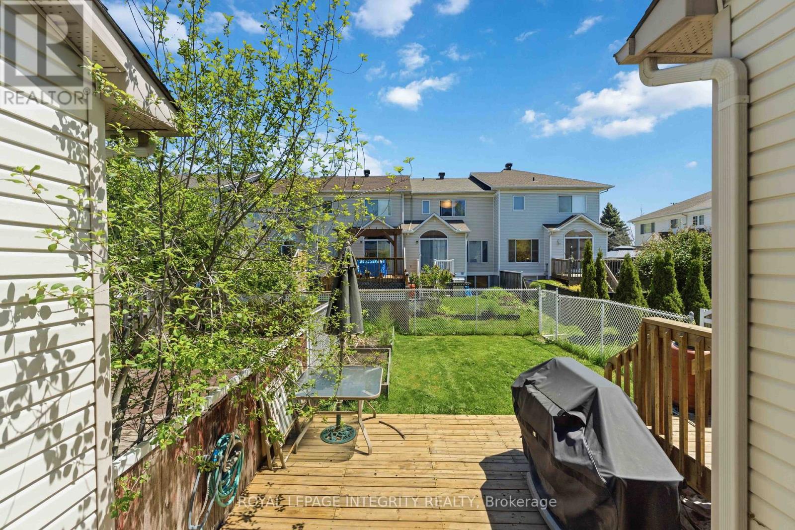 13 SOUTHPOINTE AVENUE - 28