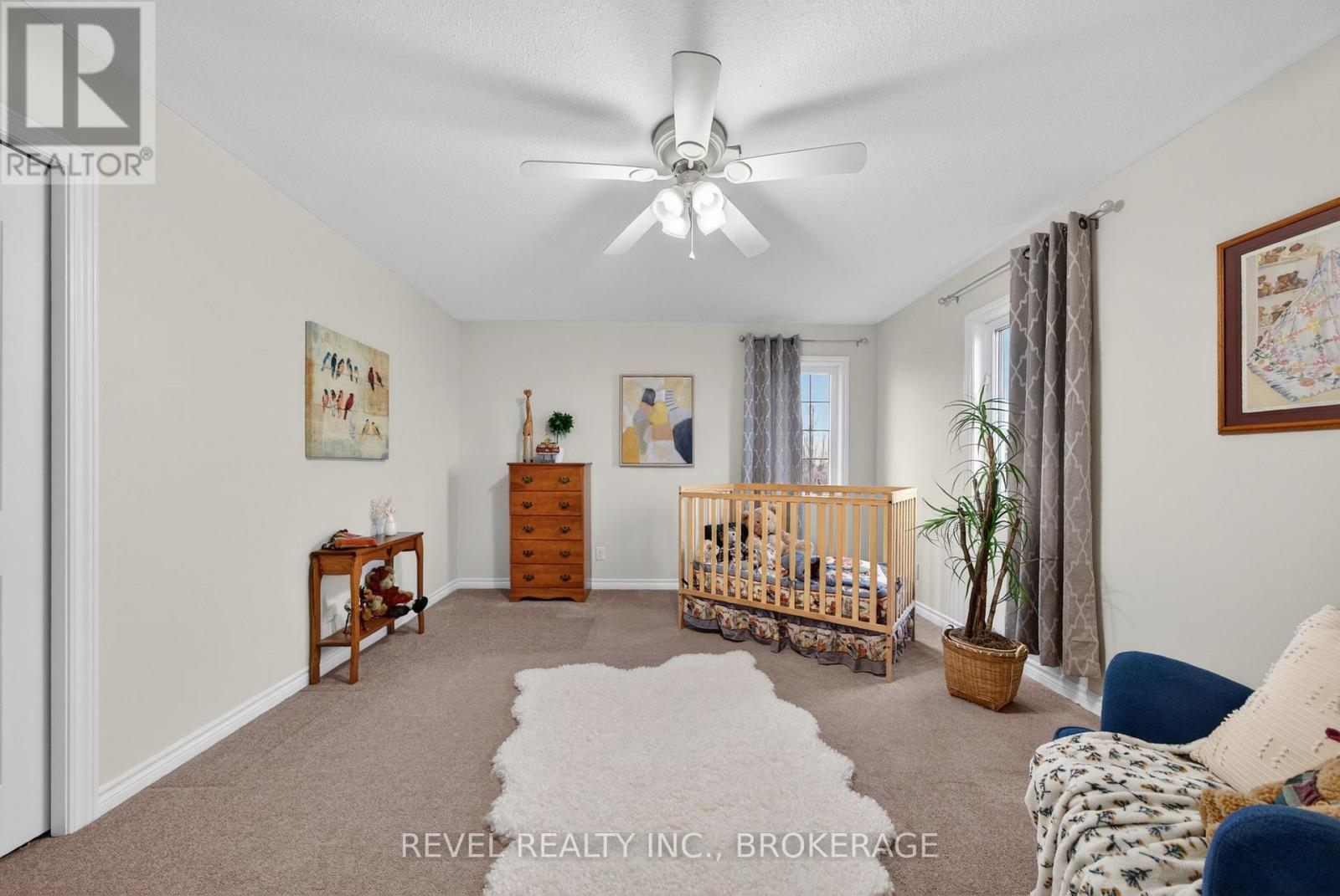 1557 PROVIDENCE CRESCENT - 19