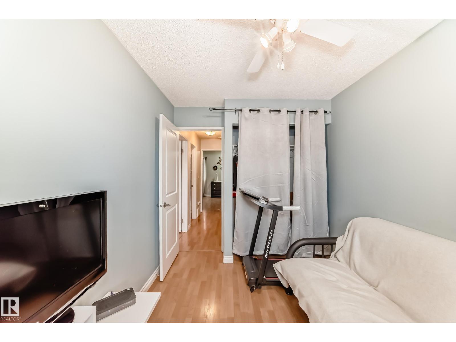 #18 10453 20 AV NW - 31