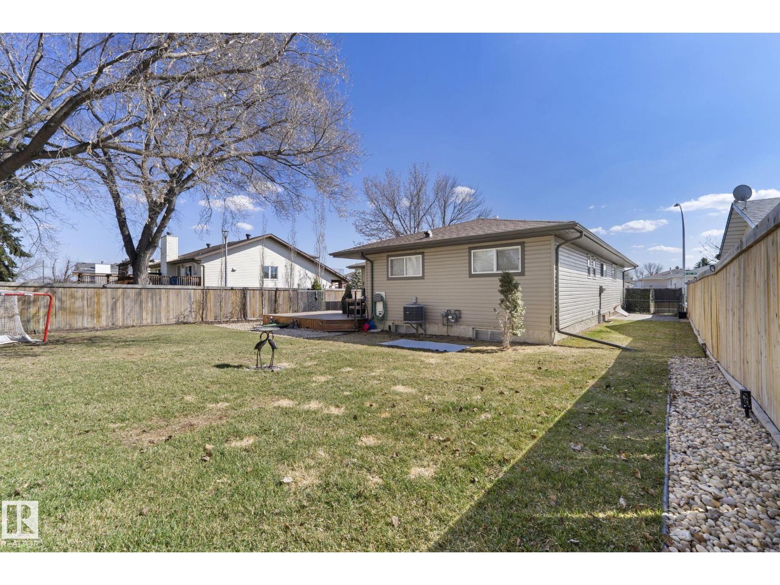 12116 148 AV NW - 38