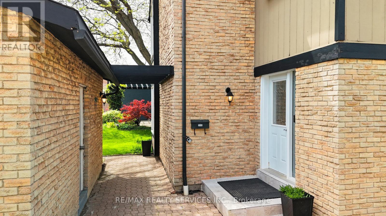 2545 FOLKWAY DRIVE - 4