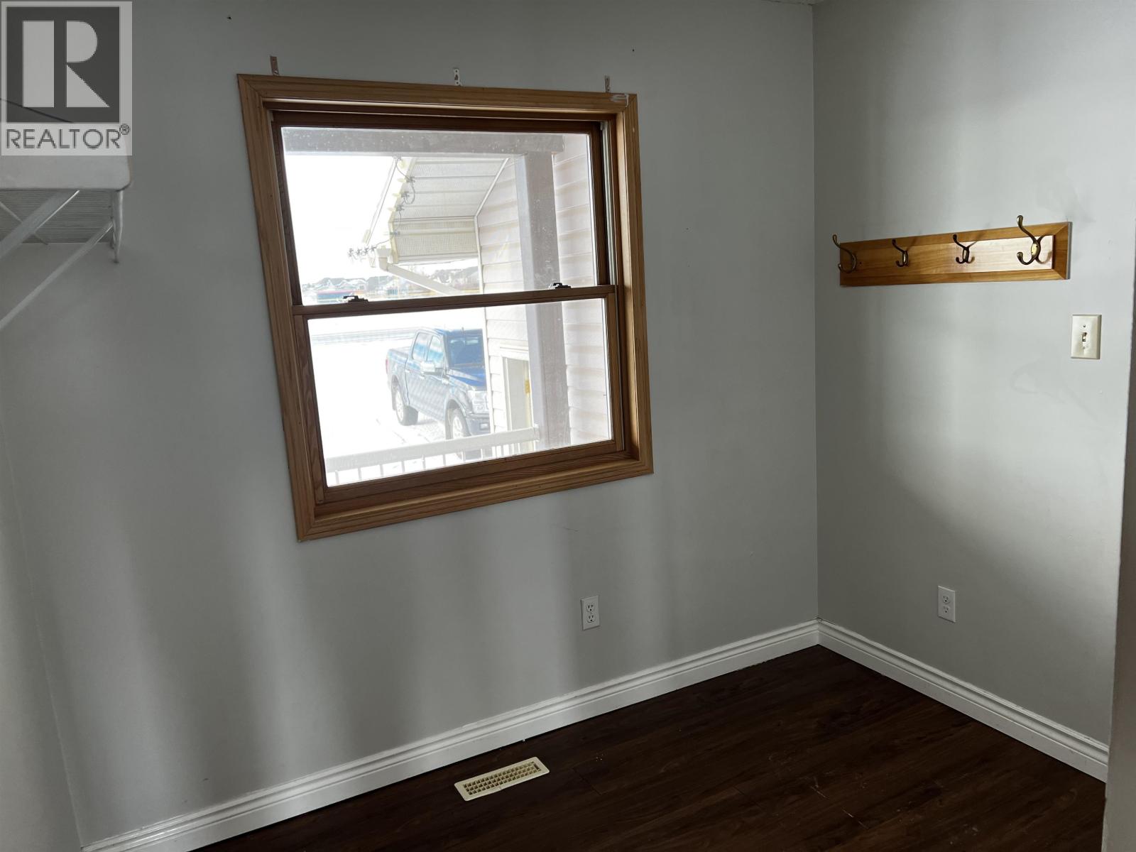 10763 86 STREET - 27