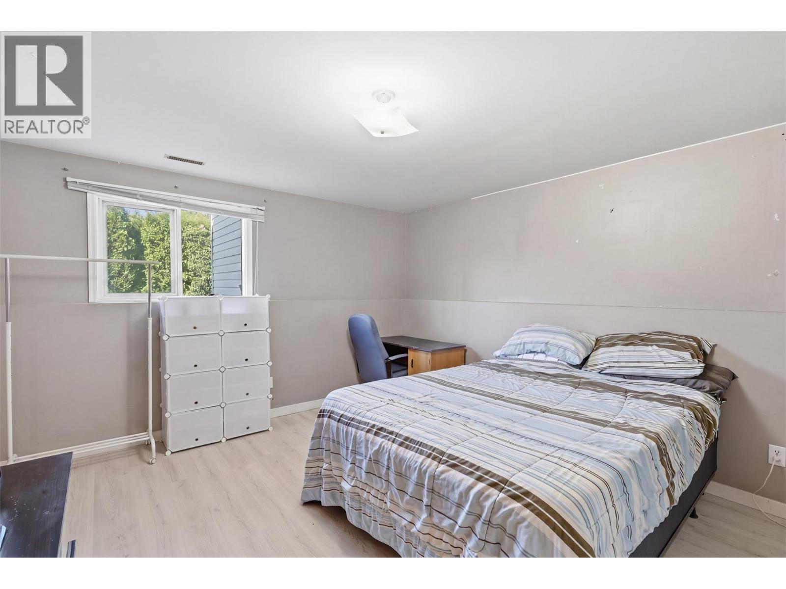 1335 LETHBRIDGE Avenue - 39