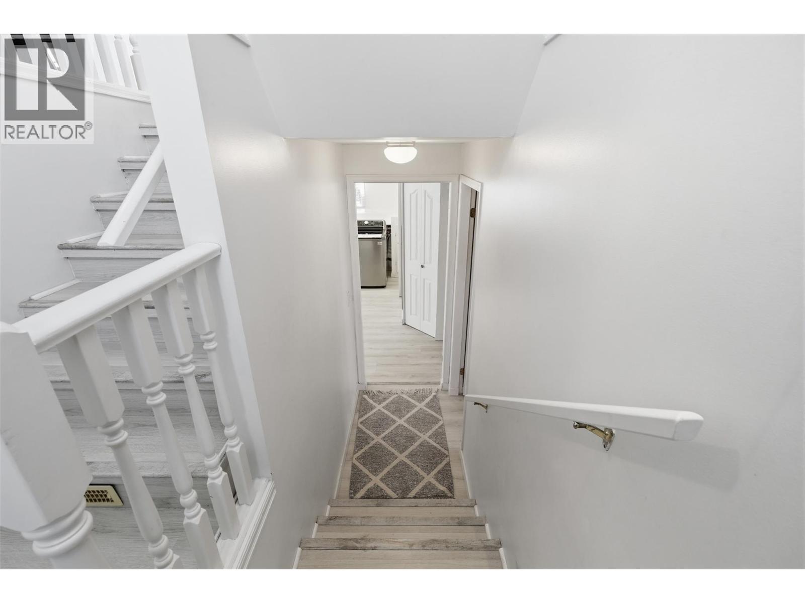 1335 LETHBRIDGE Avenue - 29